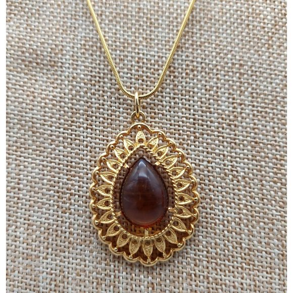 Sarah Coventry Jewelry - Sarah Coventry Pendant Necklace Snake Chain Teardrop Gold Tone & Amber Color 22"